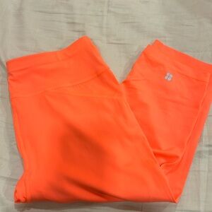 New no tags sweaty Betty neon orange capri